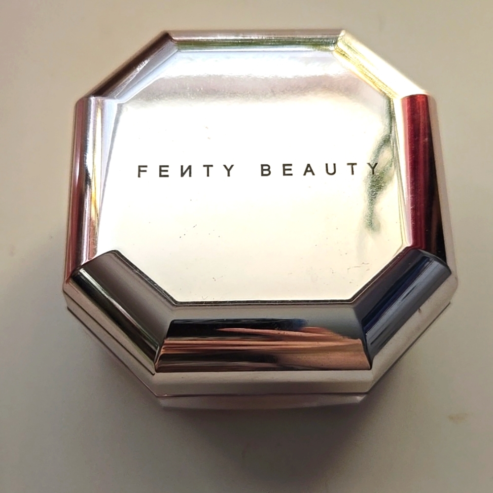 Fenty beauty Cashew Powder